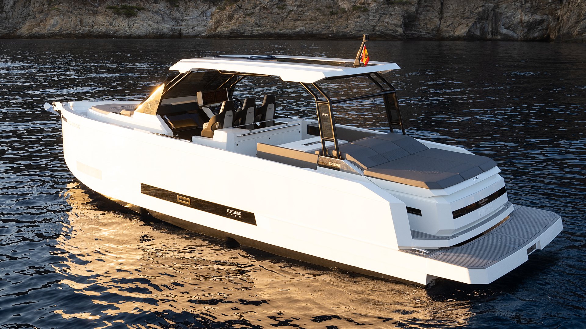 De Antonio Yachts D36