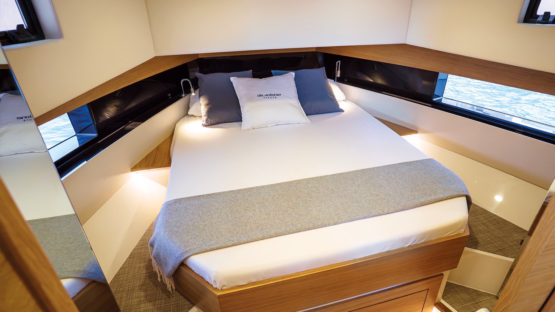 De Antonio Yachts D42