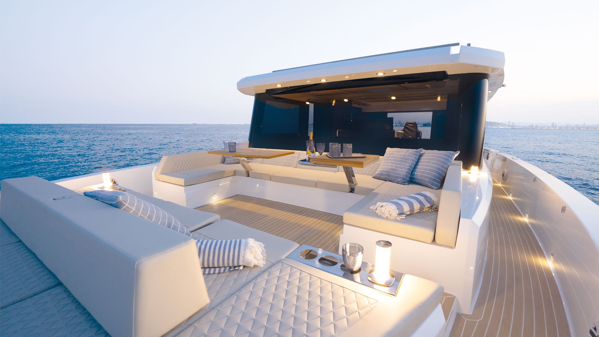 De Antonio Yachts D60