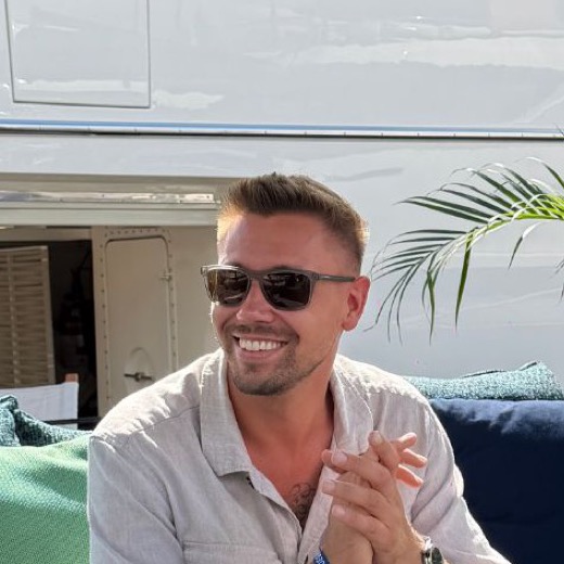 Barnabas Laszlo, Founder & Yacht Advisor