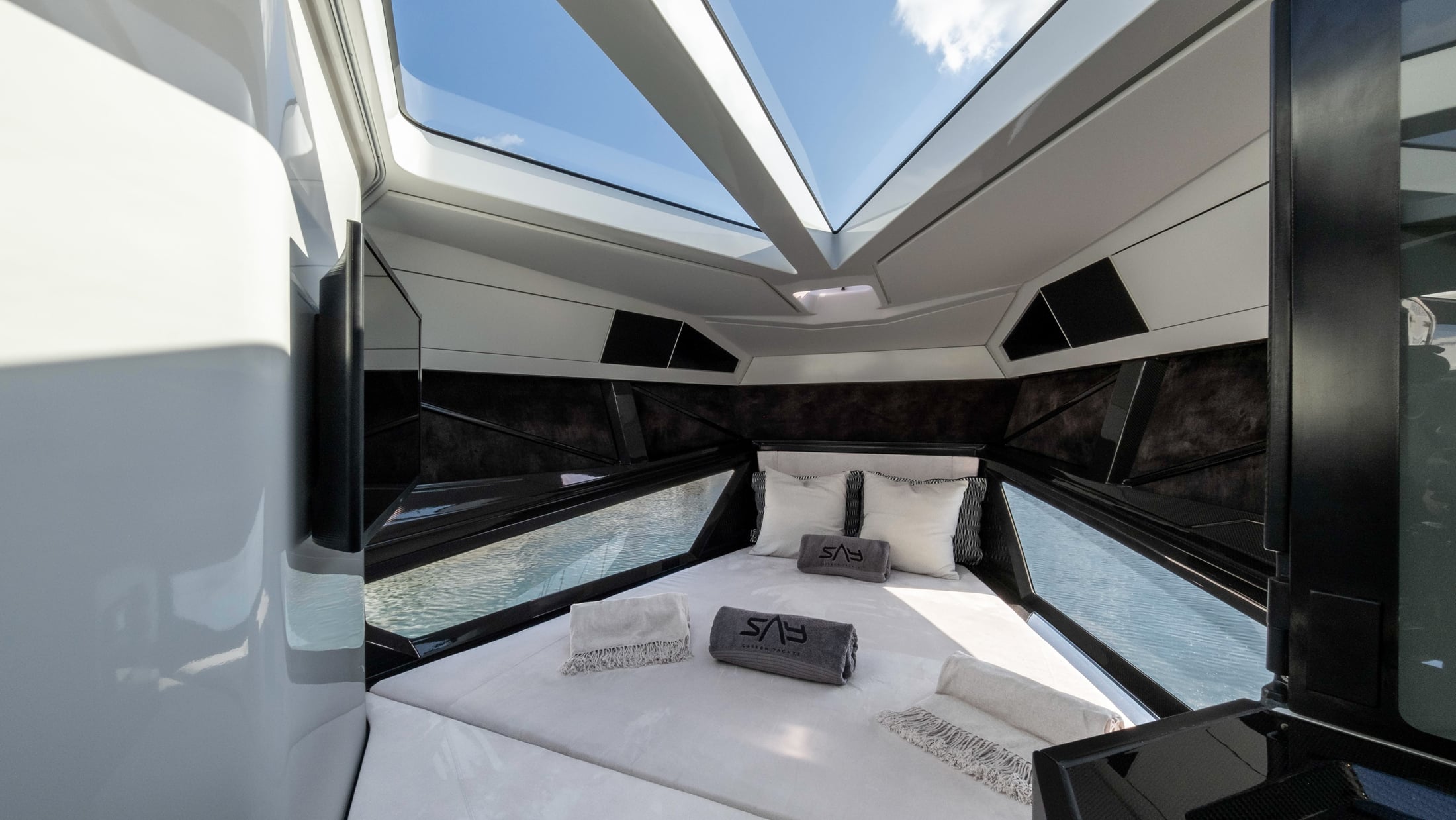 SAY Carbon Yachts SAY 52